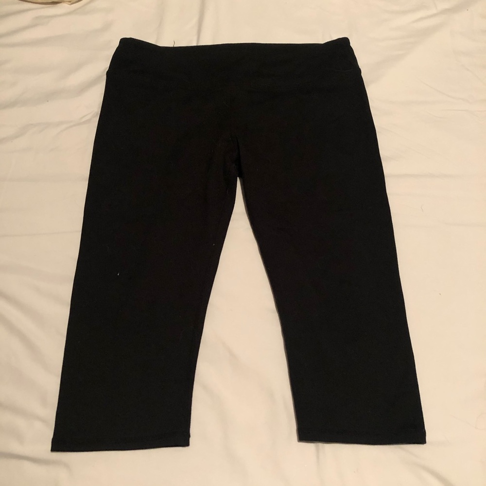 Fabletics Cropped Leggings
